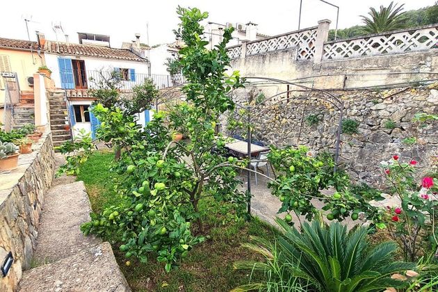 Foto 2 de Venta de chalet en Esporles de 3 habitaciones con terraza y jardín