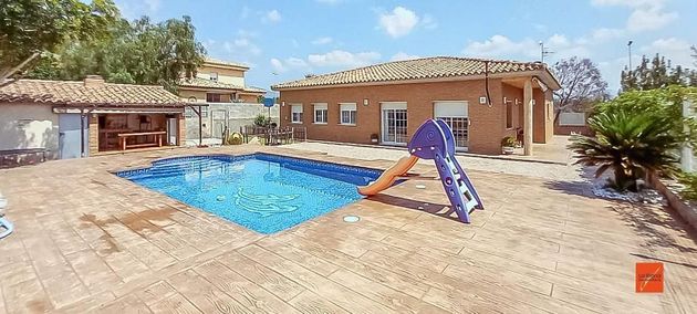 Foto 2 de Casa en venda a Roquetes de 4 habitacions amb piscina i garatge