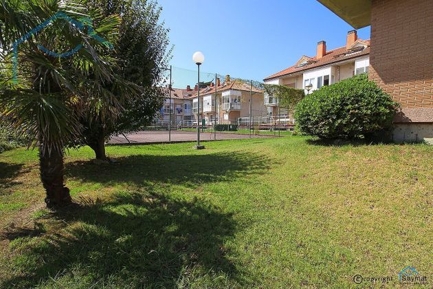 Foto 1 de Piso en venta en calle Coterillo de 2 habitaciones con terraza y piscina