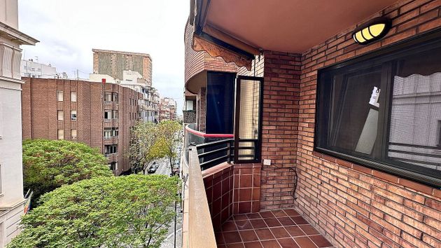 Foto 1 de Venta de piso en calle Alemania de 3 habitaciones con terraza y balcón