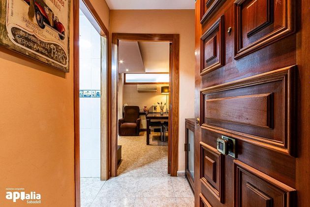 Foto 2 de Pis en venda a Eixample - Sant Oleguer de 3 habitacions amb balcó i aire acondicionat