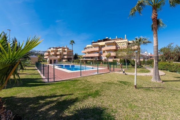 Foto 2 de Piso en venta en avenida De Mare Nostrum de 2 habitaciones con terraza y piscina