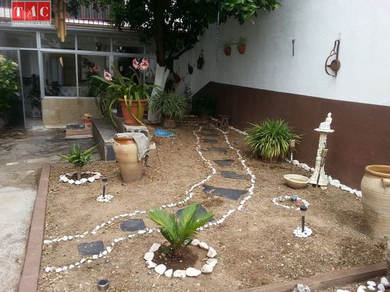 Foto 2 de Chalet en venta en Cortegana de 13 habitaciones con terraza y jardín