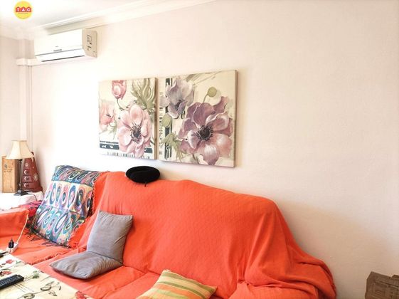 Foto 2 de Piso en venta en Lepe ciudad de 2 habitaciones con balcón y aire acondicionado
