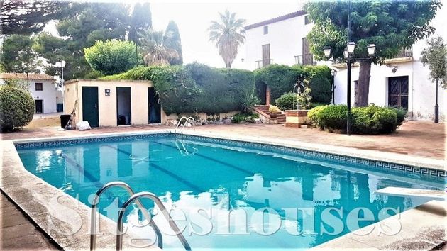 Foto 1 de Casa rural en venta en Castellet i la Gornal de 9 habitaciones con terraza y piscina
