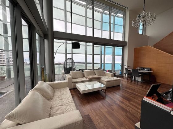 Foto 1 de Àtic en venda a Diagonal Mar i el Front Marítim del Poblenou de 3 habitacions amb terrassa i piscina