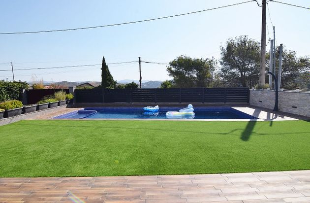 Foto 2 de Xalet en venda a Canyelles de 4 habitacions amb terrassa i piscina