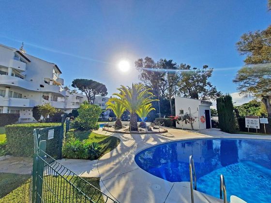 Foto 2 de Dúplex en venda a Calahonda de 2 habitacions amb terrassa i piscina