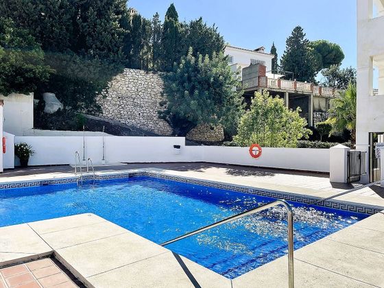 Foto 2 de Dúplex en venda a calle La Siempreviva de 3 habitacions amb terrassa i piscina