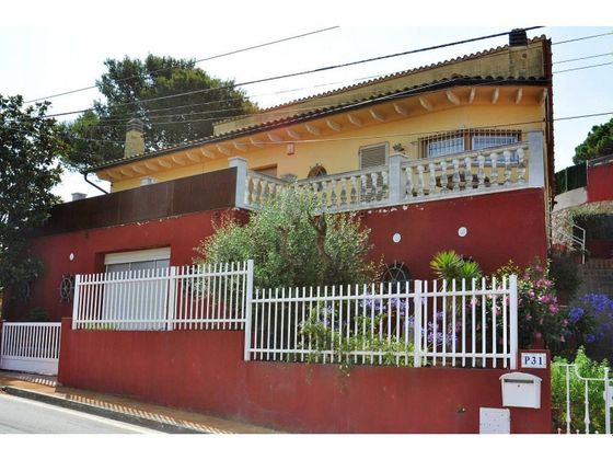 Foto 1 de Casa en venda a calle De Ramon Berenguer de 4 habitacions amb terrassa i piscina