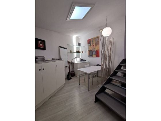 Foto 2 de Oficina en alquiler en Eixample Nord – La Devesa con aire acondicionado y calefacción