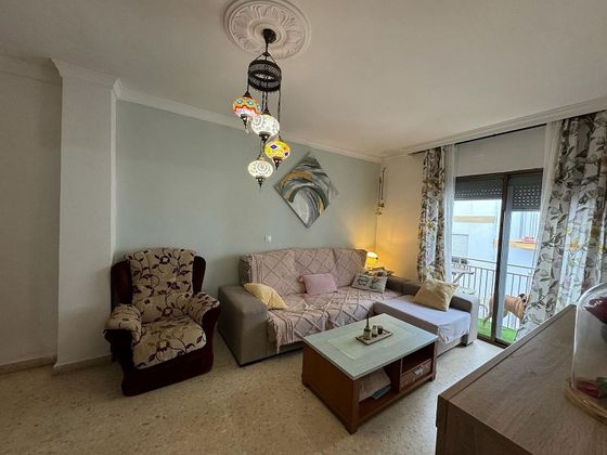 Foto 1 de Pis en venda a Salobreña de 3 habitacions amb terrassa i balcó