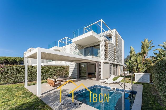 Foto 1 de Xalet en venda a Gavà Mar de 4 habitacions amb terrassa i piscina