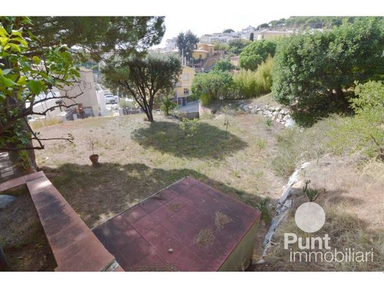Foto 2 de Venta de terreno en Premià de Dalt de 579 m²