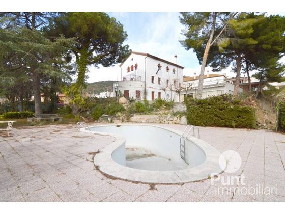Foto 2 de Venta de chalet en Premià de Dalt de 9 habitaciones con terraza y piscina