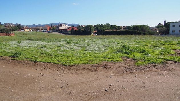 Foto 1 de Venta de terreno en Garriguella de 1233 m²