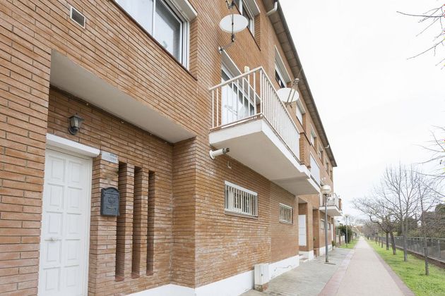 Foto 1 de Venta de casa adosada en Poblenou - L'Olivar Gran de 4 habitaciones con terraza y garaje