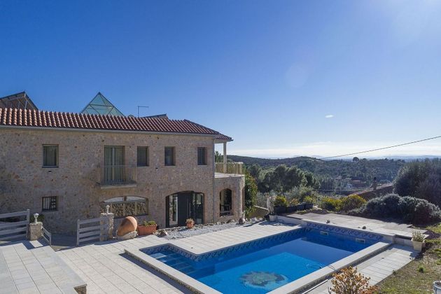 Foto 1 de Xalet en venda a Vilajüiga de 5 habitacions amb terrassa i piscina