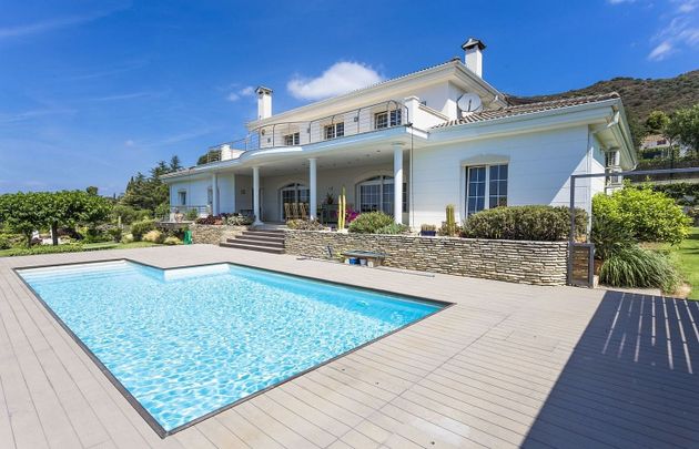 Foto 2 de Chalet en venta en Pau de 3 habitaciones con terraza y piscina