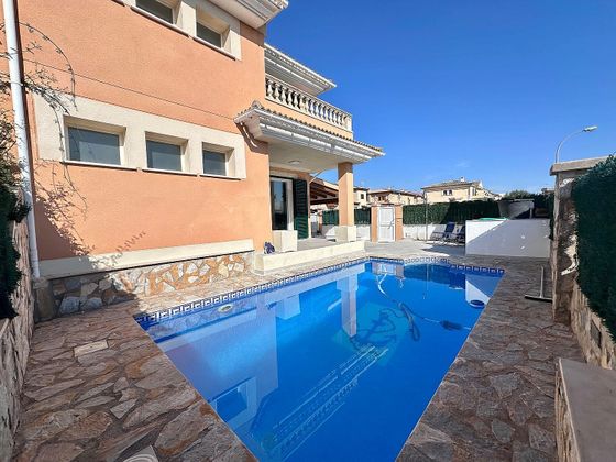 Foto 1 de Casa en venta en calle D'antoni Furió de 3 habitaciones con terraza y piscina