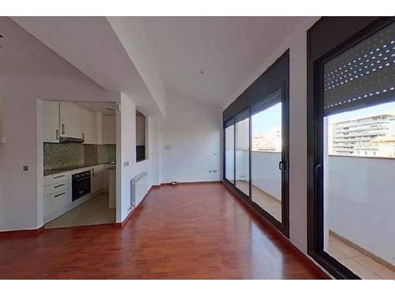 Foto 2 de Dúplex en venda a Eixample Nord – La Devesa de 3 habitacions amb balcó i calefacció
