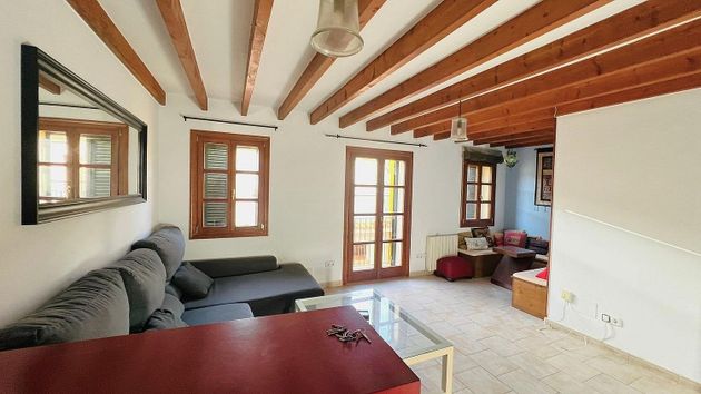 Foto 1 de Pis en venda a Mercat  - La Missió - Plaça dels Patins de 2 habitacions amb balcó i calefacció