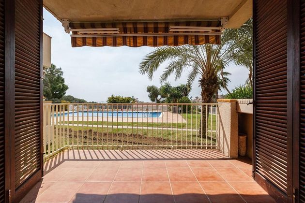 Foto 1 de Piso en venta en Vallpineda - Santa Bàrbara de 2 habitaciones con terraza y piscina