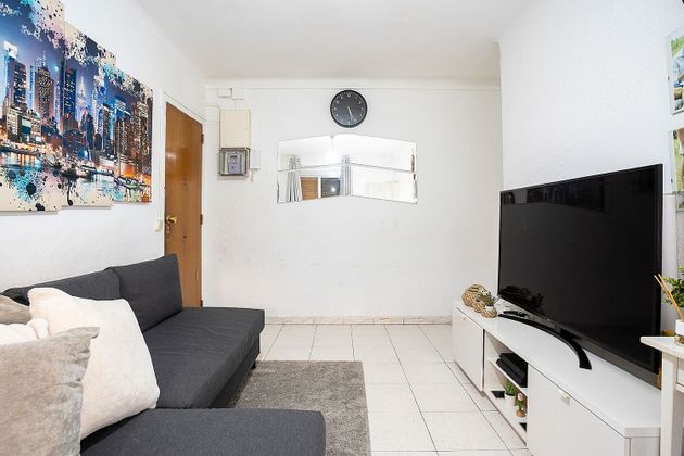 Foto 2 de Pis en venda a La Verneda i la Pau de 2 habitacions i 47 m²