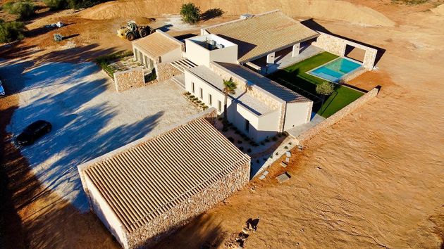 Foto 2 de Casa rural en venda a calle Sa Vinyola de 5 habitacions amb terrassa i piscina