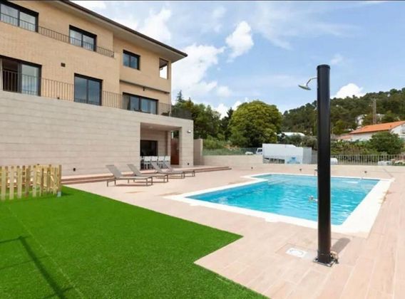 Foto 2 de Xalet en venda a Mediona de 5 habitacions amb terrassa i piscina