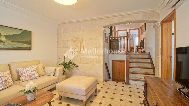 Foto 2 de Casa adossada en lloguer a Muro de 3 habitacions amb terrassa i mobles