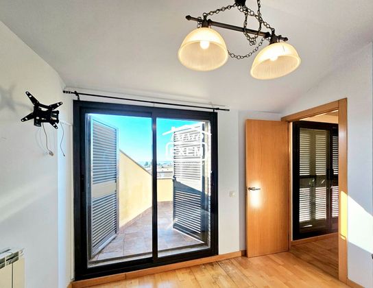 Foto 2 de Àtic en venda a calle Ernest Lluch de 3 habitacions amb terrassa i piscina
