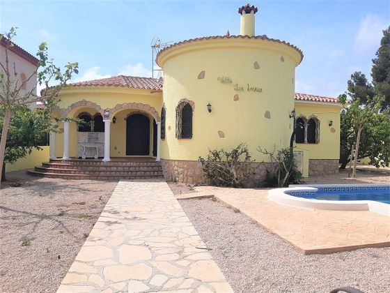 Foto 1 de Xalet en venda a avenida De Aragón de 3 habitacions amb terrassa i piscina