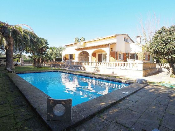 Foto 1 de Chalet en venta en Establiments - Son Espanyol - Son Sardina de 4 habitaciones con terraza y piscina
