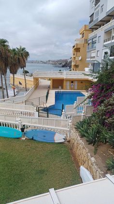 Foto 2 de Dúplex en venta en Torremuelle de 3 habitaciones con terraza y piscina