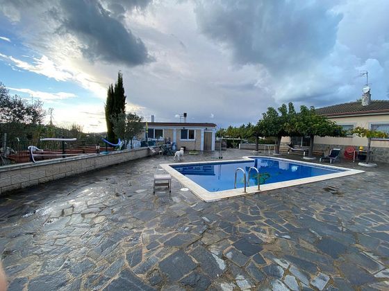 Foto 2 de Chalet en venta en Urbanitzacions de 5 habitaciones con terraza y piscina