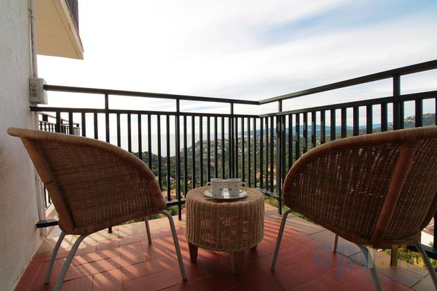 Foto 2 de Piso en venta en Canyelles - Montgoda de 3 habitaciones con terraza y piscina