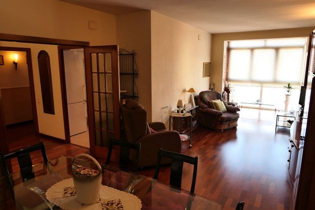 Foto 2 de Pis en venda a Sant Andreu de Palomar de 3 habitacions amb garatge i balcó