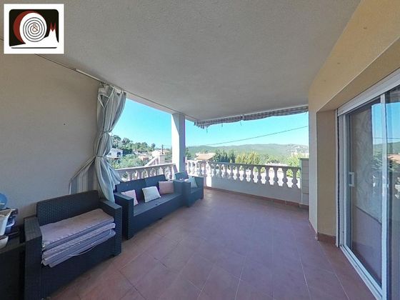 Foto 2 de Chalet en venta en Bisbal del Penedès, la de 3 habitaciones con terraza y piscina