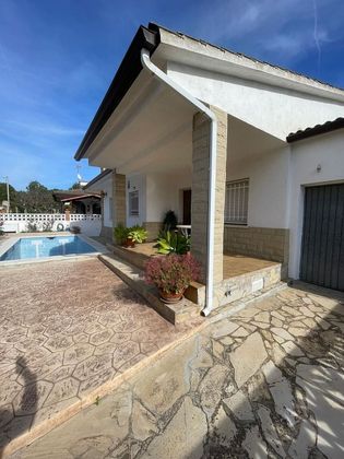 Foto 2 de Xalet en venda a Bisbal del Penedès, la de 6 habitacions amb terrassa i piscina