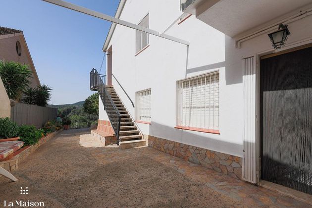 Foto 2 de Xalet en venda a Arenys de Munt de 6 habitacions amb terrassa i jardí