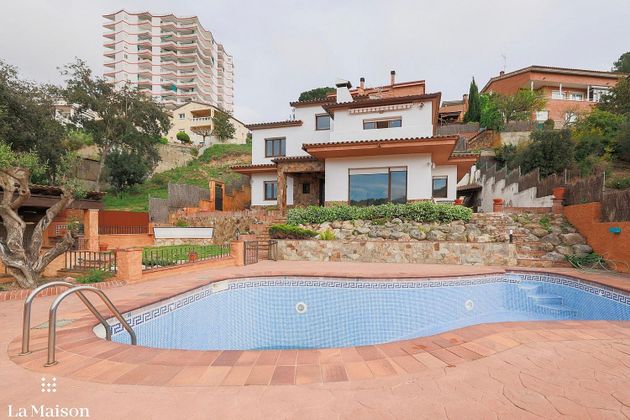 Foto 1 de Xalet en venda a Arenys de Munt de 6 habitacions amb terrassa i piscina
