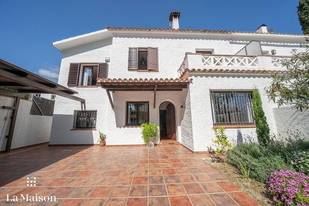 Foto 2 de Casa adossada en venda a Sant Vicenç de Montalt de 4 habitacions amb terrassa i jardí