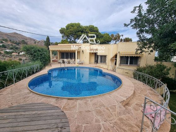 Foto 1 de Venta de chalet en Las Ventanicas - La Paratá de 3 habitaciones con piscina y balcón