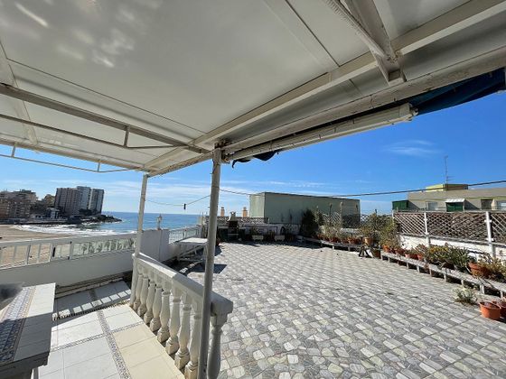 Foto 1 de Àtic en venda a Zona Playa de la Concha de 4 habitacions amb terrassa i piscina