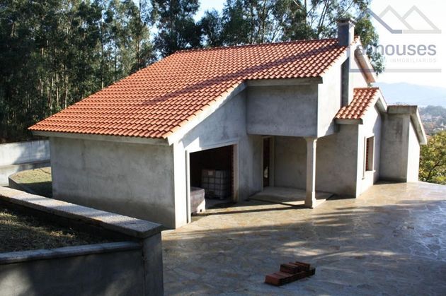 Foto 1 de Chalet en venta en Guarda (A) de 4 habitaciones con garaje y jardín