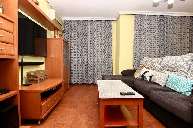 Foto 2 de Piso en venta en Alcantarilla de 3 habitaciones con balcón y aire acondicionado