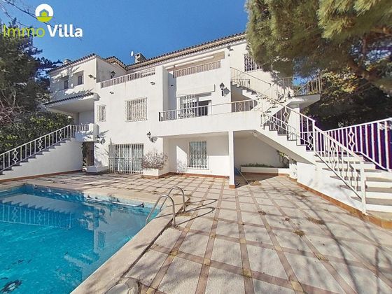 Foto 1 de Xalet en venda a Port Esportiu - Puig Rom - Canyelles de 9 habitacions amb terrassa i piscina