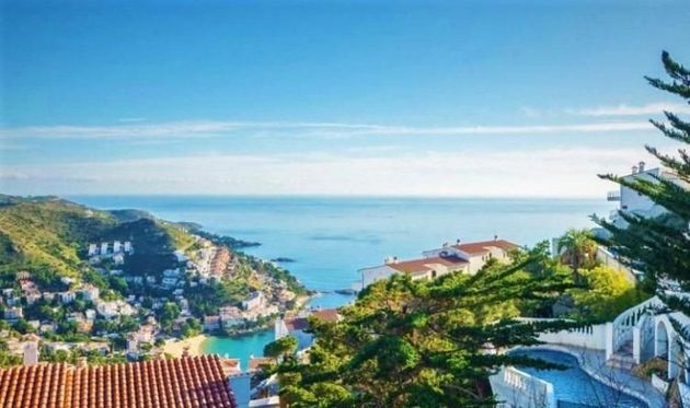 Foto 2 de Xalet en venda a Port Esportiu - Puig Rom - Canyelles de 9 habitacions amb terrassa i piscina