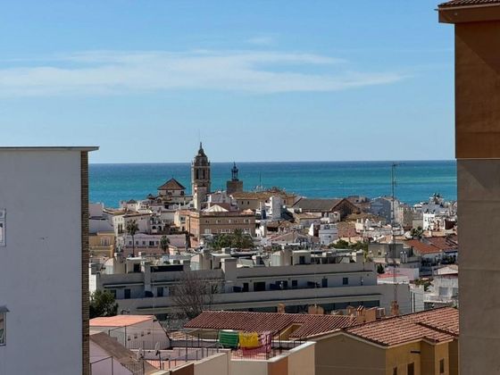 Foto 1 de Piso en venta en Els Molins - La Devesa - El Poble-sec de 4 habitaciones con terraza y balcón